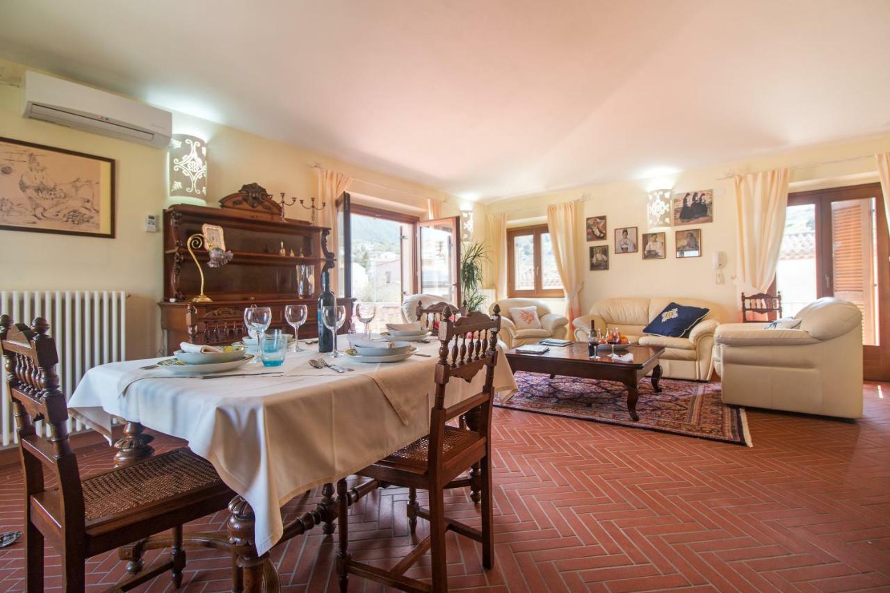 Villa Corrasi Oliena Luxury Exteriör bild
