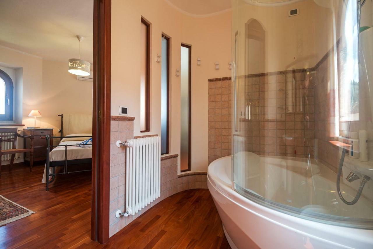 Villa Corrasi Oliena Luxury Exteriör bild