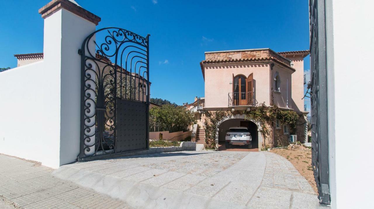 Villa Corrasi Oliena Luxury Exteriör bild