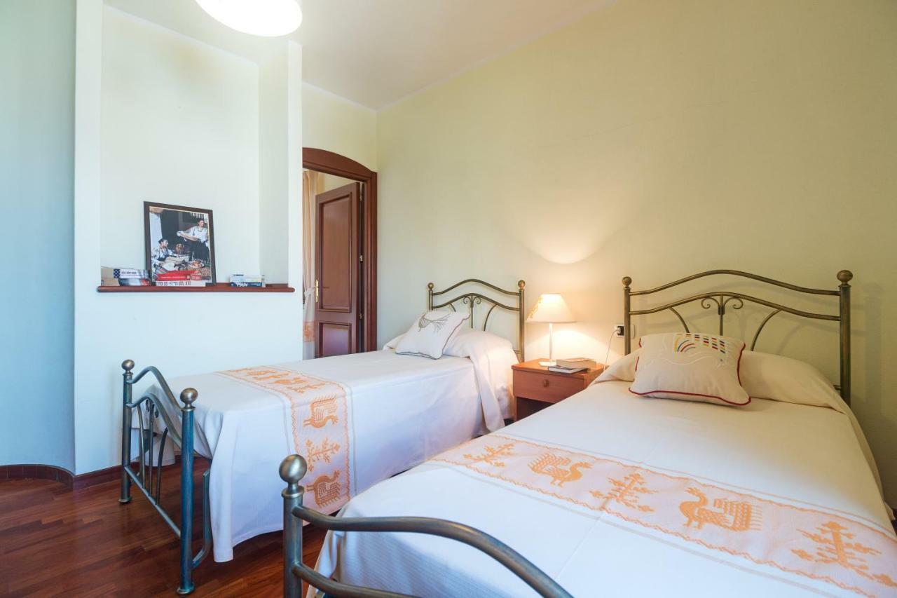 Villa Corrasi Oliena Luxury Exteriör bild
