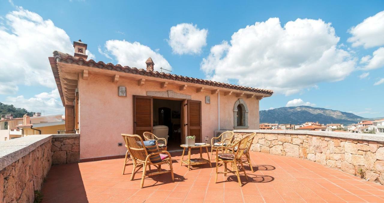 Villa Corrasi Oliena Luxury Exteriör bild